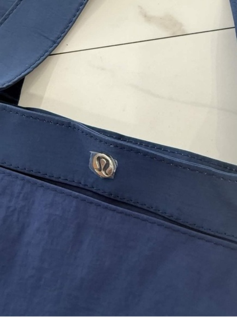 lululemon athletica Deep Navy Everyday Tote - Picture 4 of 4